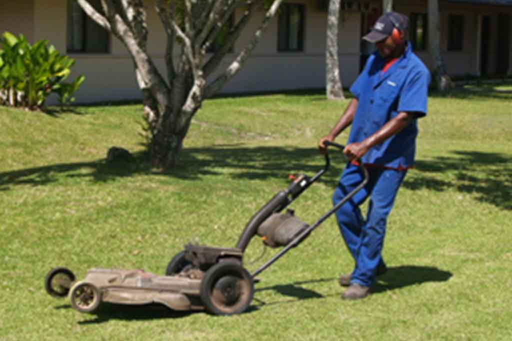 Lawn Mowing & Turf Care Short Course